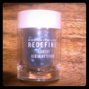 Rodan + fields redefine intensive renewing serum